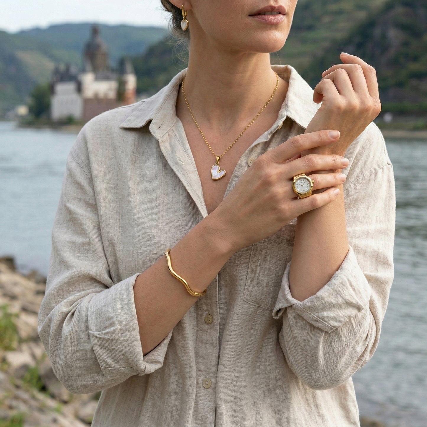 The Hour Watch-Ring
